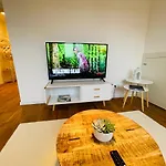 Ruhig-nespresso-netflix-parken-luxurioes *